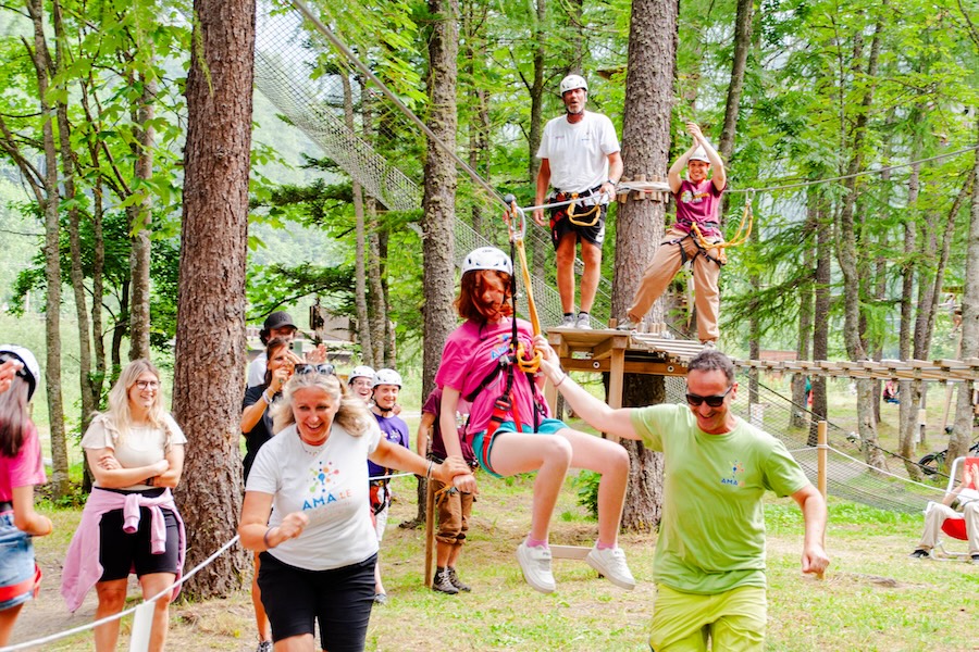 A Prali una zip line inclusiva per le persone con mobilità ridotta

