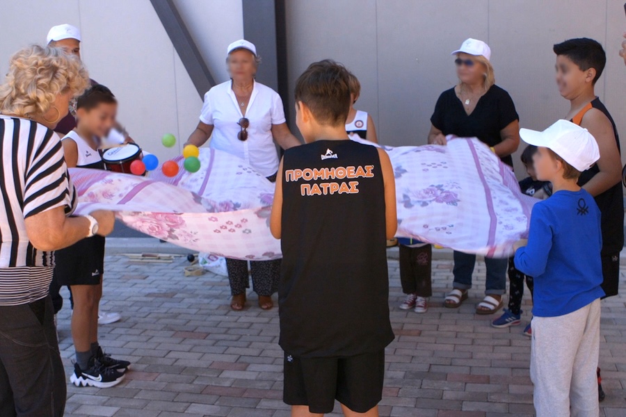 Bringing together children and people with dementia
