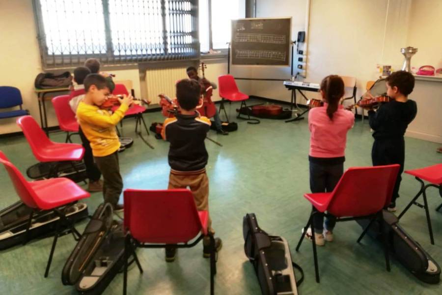 Orchestra d’archi a scuola
