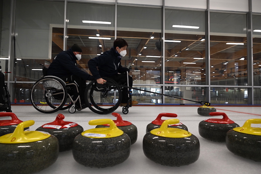 Wheelchair Curling a Torino 
