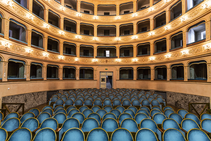 Il Teatro Rossini di Lugo riapre al pubblico dopo il restauro post alluvione
