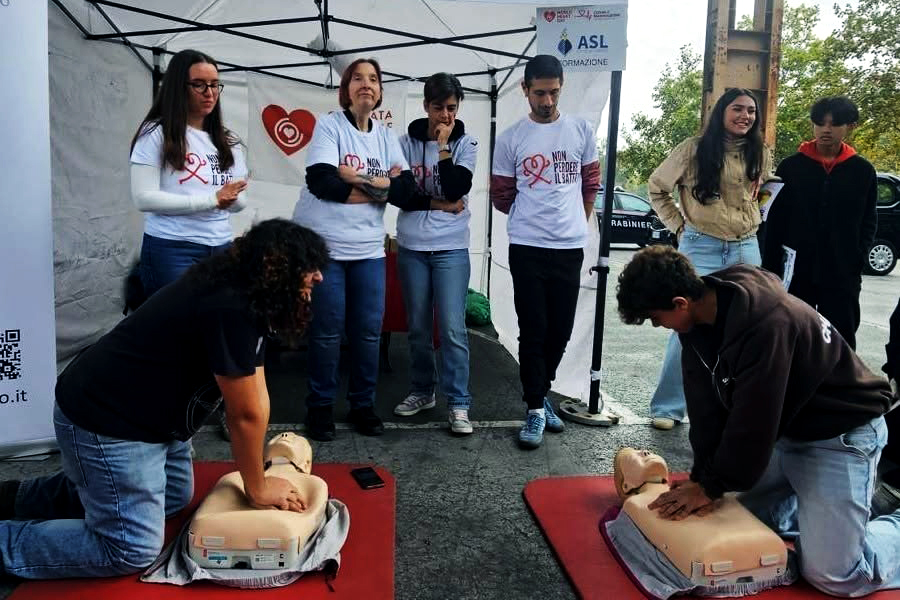Villaggio per il Cuore: a Parco Dora 380 studenti hanno imparato le manovre salvavita
